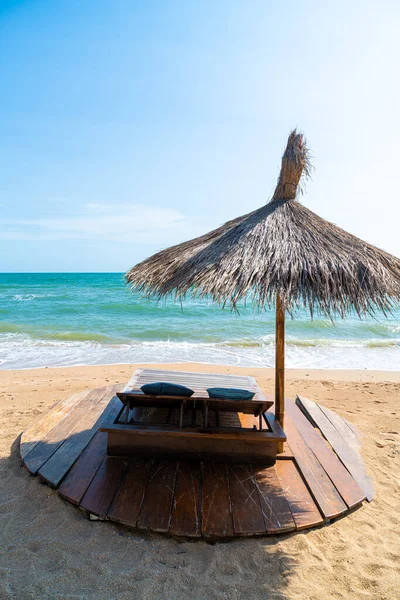Beach Chair Umbrella Sea Beach Background Holidays Vacation Concept — Φωτογραφία Αρχείου