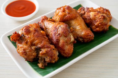 Crispy Fried Chicken Drumsticks with Fish Sauce