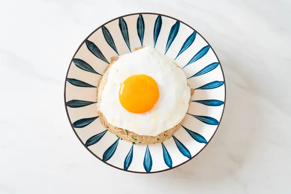 Japon Usulü Kızarmış Pilav Kızarmış Yumurta Asya Usulü — Stok fotoğraf