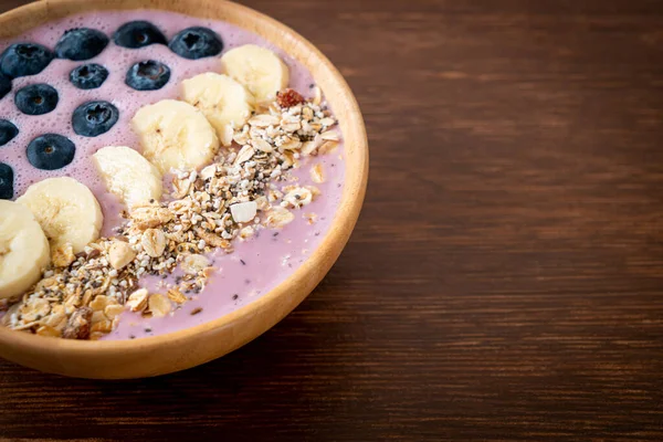 Yogurt Yoghurt Smoothie Bowl Blue Berry Banana Granola Healthy Food — Stock Photo, Image