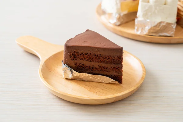 Шоколадный Торт Мягким Слоем Шоколада Тарелке — стоковое фото
