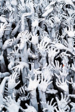 Chiang rai, Tayland - 24 Kasım 2022: Wat Rong Khun Ünlü Tapınağı, veya Chiangrai, Chiang Rai Eyaleti, Kuzey Tayland