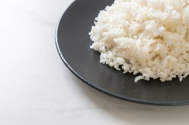 Tay yasemini pilavı pişirdim.