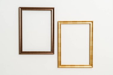 boş resim çerçevesi beyaz duvar arkaplanında kopyalama alanı ile