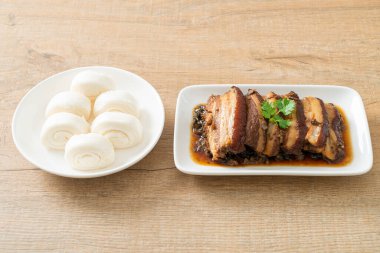 Mei Cai Kou Rou  or Steam Belly Pork With Swatow Mustard Cubbage Recipes - Chinese food style clipart