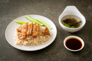 Grilled Chicken with Steamed Rice in Hainan style