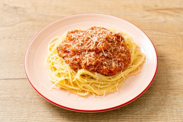 Espaguete Bolonhês Porco Com Queijo Parmesão Estilo Comida Italiana Imagem De Stock