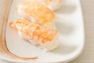 Shrimps Sushi veya Ebi Nigiri Sushi - Japon yemek tarzı