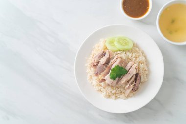 Tavuklu pilav ya da tavuklu pilav - Asya usulü.