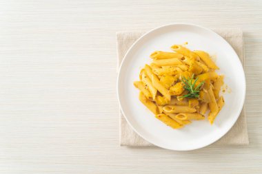 kabaklı makarna alfredo sosu - vejetaryen ve vejetaryen yemek tarzı