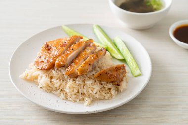 Grilled Chicken with Steamed Rice in Hainan style