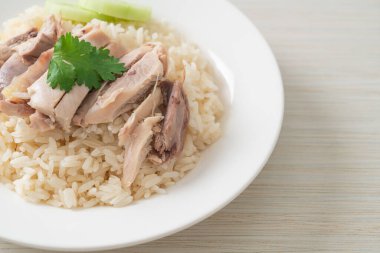 Tavuklu pilav ya da tavuklu pilav - Asya usulü.