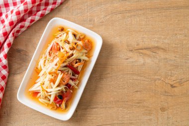 Som Tum - Baharatlı papaya salatası - Tayland yemeği tarzı