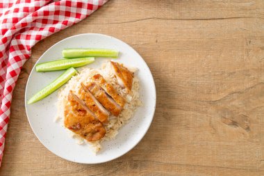 Grilled Chicken with Steamed Rice in Hainan style