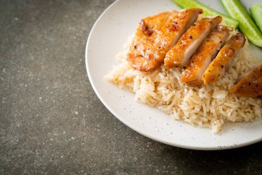 Grilled Chicken with Steamed Rice in Hainan style