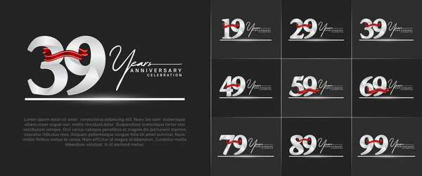 Набор юбилейного логотипа с белым номером и красной лентой, рукописный текст может быть использован для празднования