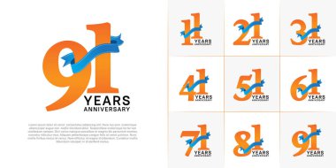 Yıldönümü Logotype turuncu mavi kurdeleli seti özel gün kutlamaları için kullanılabilir.