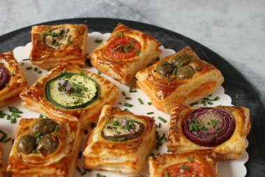 Sebzeli Puf Böreği Isırığı