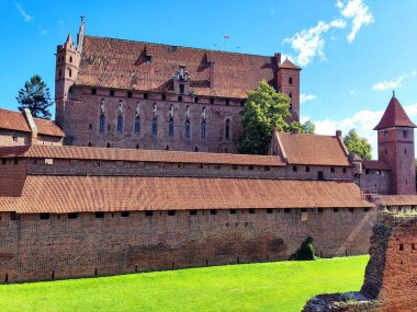 Malbork Şatosu: Ortaçağ Marienburg 'un Görkemli Manzarası