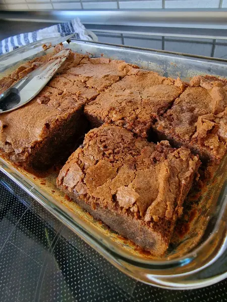 Mutfaktaki Fırın Tabağında Taze Fırınlanmış Brownie