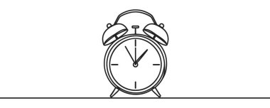 Çalar saatin aralıksız çizgisi. Bir sıra çalar saat. Alarm saati aralıksız satır sanatı