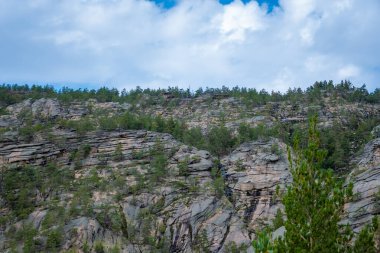 Dağlarda manzara var. Seyahat konsepti. Yüksek kalite fotoğraf.