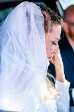 Gelin ve damat düğün gününde