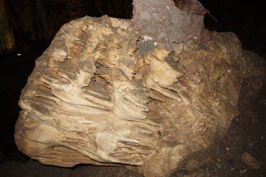 Grutas de Garcia en Nuevo Leon, Meksika. Montana rocosa 'sı. Piedras renk kafe klaro- forma abstracta.