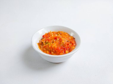 Sambal Tomat. Kırmızı biber ve domates salçası popüler Endonezya çeşni