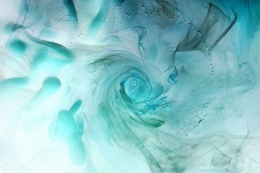 Zümrüt yeşili mürekkep soyut arka plan. Parfüm, nargile ve kozmetik ürünleri için akrilik boya arka planı. Gizemli duman bulutları, renkli sis