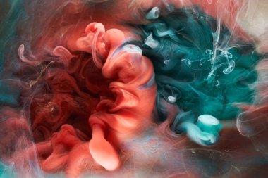 Zümrüt kırmızı mürekkep soyut arka plan. Parfüm, nargile ve kozmetik ürünleri için akrilik boya arka planı. Gizemli duman bulutları, renkli sis