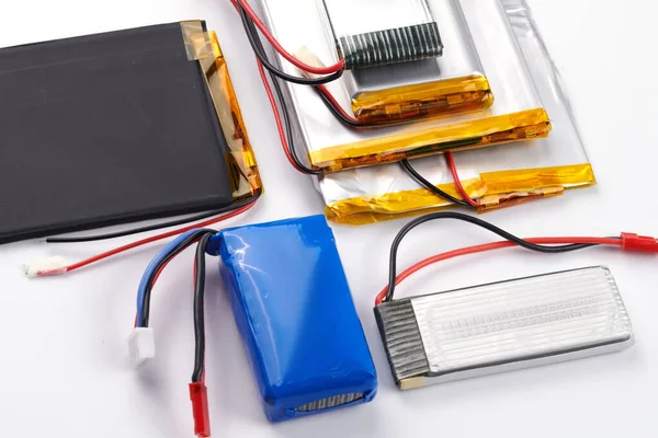 Různé Typy Lithiové Baterie Izolované Bílém Pozadí — Stock fotografie