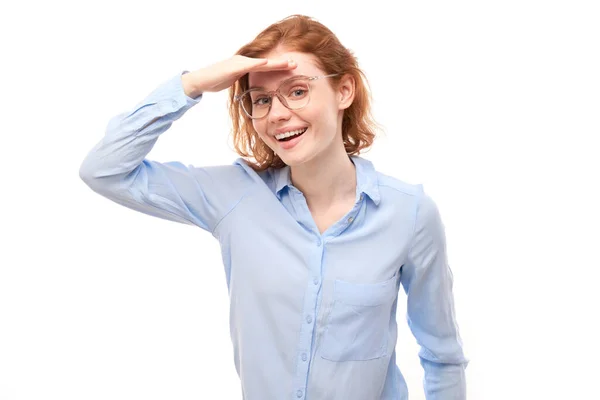 Redhead Young Woman Business Shirt Looks Future Looking Far Away — Stock Photo, Image