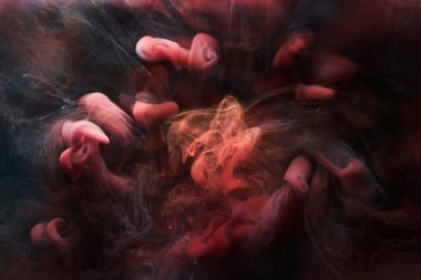 Rengarenk mürekkep soyut arkaplanı karşıtlığı. Parfüm, nargile ve kozmetik ürünleri için akrilik boya arka planı. Gizemli duman bulutları, renkli sis