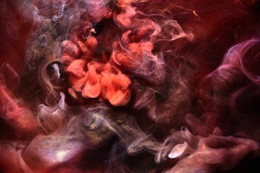 Kırmızı siyah mürekkep soyut arka plan. Parfüm, nargile ve kozmetik ürünleri için akrilik boya arka planı. Gizemli duman bulutları, renkli sis