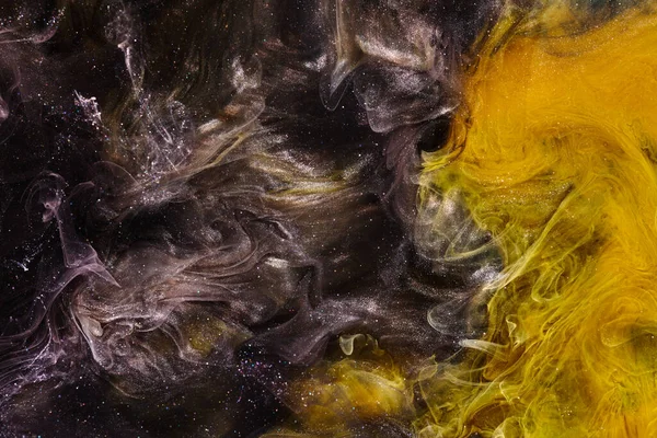 Siyah Sarı Soyut Okyanus Arka Planı Altında Sıçramalar Boya Dalgaları — Stok fotoğraf