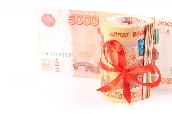 Russische Roebel Vijfduizend Bankbiljetten Bundel Geld Met Rood Lint Witte — Stockfoto