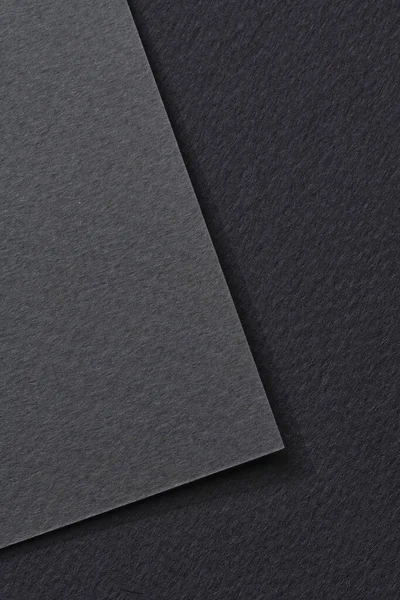 ラフなクラフト紙の背景 紙の質感黒灰色 テキストのコピースペースを持つモックアップ — ストック写真