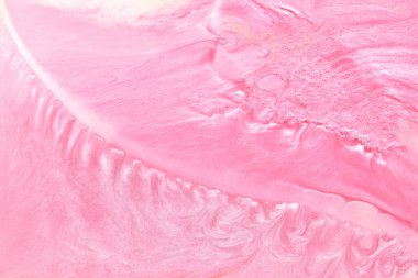 Soyut arkaplan sıvısı sanat, boya lekeleri ve lekeler, pembe alkol mürekkebi, çok renkli mermer doku