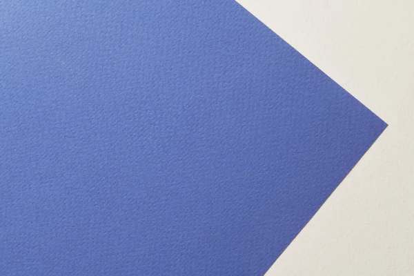 ラフなクラフト紙の背景 紙の質感青白の色 テキストのコピースペースを持つモックアップ — ストック写真
