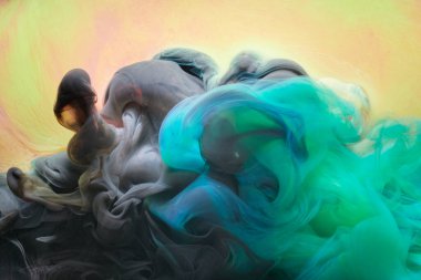 Çok renkli soyut duman arka planı. Alkol mürekkebi, yaratıcı sıvı sanat ile fotokopi alanını karıştır. Su altında akrilik boya dalgaları