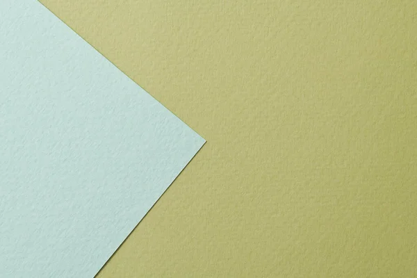 ラフなクラフト紙の背景 紙の質感ミントオリーブグリーンの色 テキストのコピースペースを持つモックアップ — ストック写真
