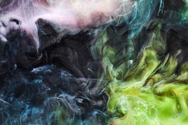 Çok renkli soyut duman arka planı. Alkol mürekkebi, yaratıcı sıvı sanat ile fotokopi alanını karıştır. Su altında akrilik boya dalgaları