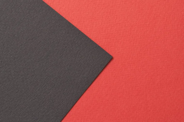 ラフなクラフト紙の背景 紙の質感赤黒の色 テキストのコピースペースを持つモックアップ — ストック写真