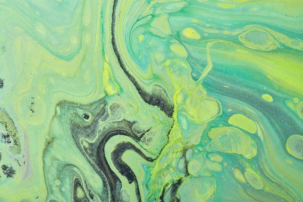 摘要绿色背景 五彩斑斓的流体艺术 飞溅和污迹丙烯酸酒精油墨 水下油漆 — 图库照片