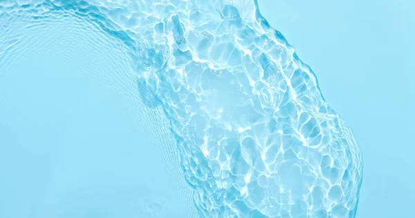 水蓝色表面抽象背景 泡沫化妆品润肤剂的波纹 — 图库照片