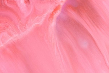 Çok renkli, yaratıcı, soyut bir arkaplan. Kırmızı pembe alkol mürekkebi. Dalgalar, lekeler, lekeler ve fırça darbeleri, mermer doku