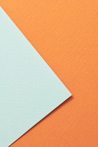 ラフなクラフト紙の背景 紙の質感ミントオレンジの色 テキストのコピースペースを持つモックアップ — ストック写真