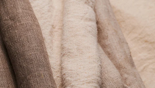 在不同的纹理和颜色的衬里 用有机亚麻和棉花制成的天然纤维制成的胶卷 国产纺织品 Boho Hygge装饰用帆布和帆布 — 图库照片
