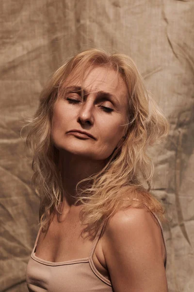 Beautiful Blond Middle Aged Woman Face Closed Eyes Portrait Elegant — Stock Photo, Image